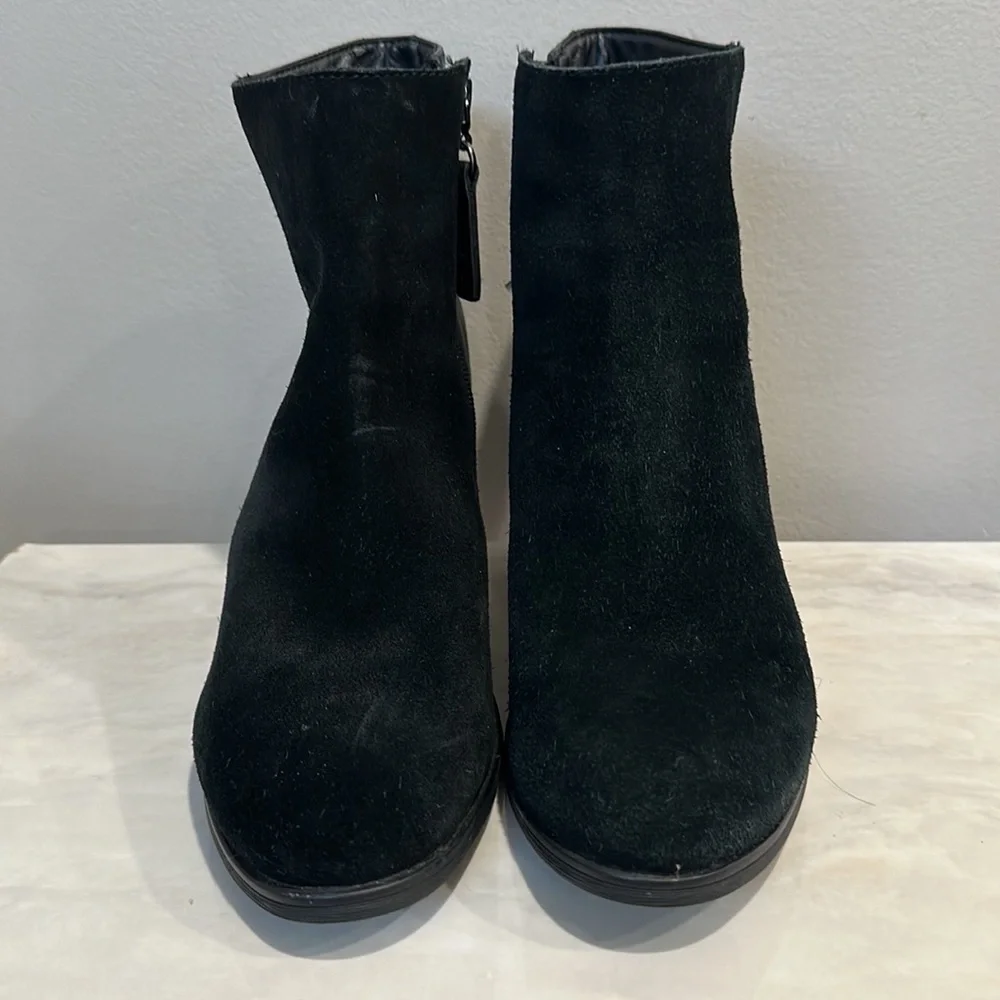 CLARKS Palma Rylie Black Suede Women's Ankle Booties Size 7.5 - Picture 5 of 10